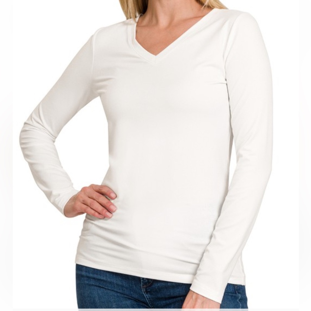 Zenana Outfitters Long Sleeve V-Neck Tee in White
